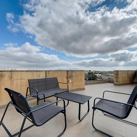 2br Penthouse Near Ancient Temples Διαμέρισμα Tarxien