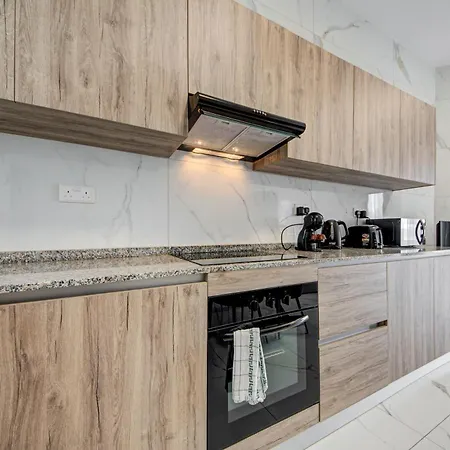 2br Penthouse Near Ancient Temples