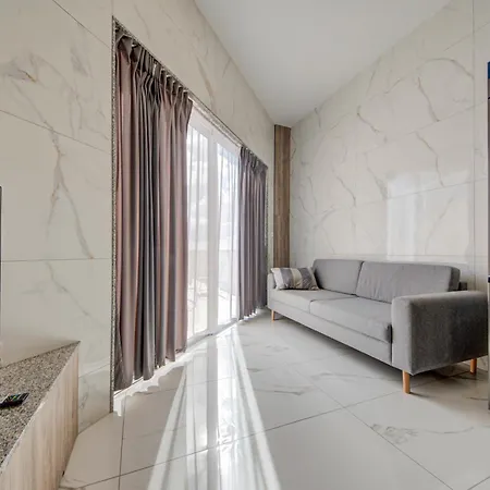 Διαμέρισμα 2br Penthouse Near Ancient Temples Tarxien