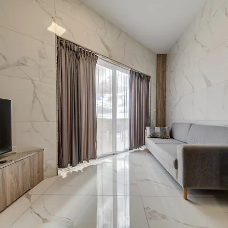 Διαμέρισμα 2br Penthouse Near Ancient Temples Tarxien